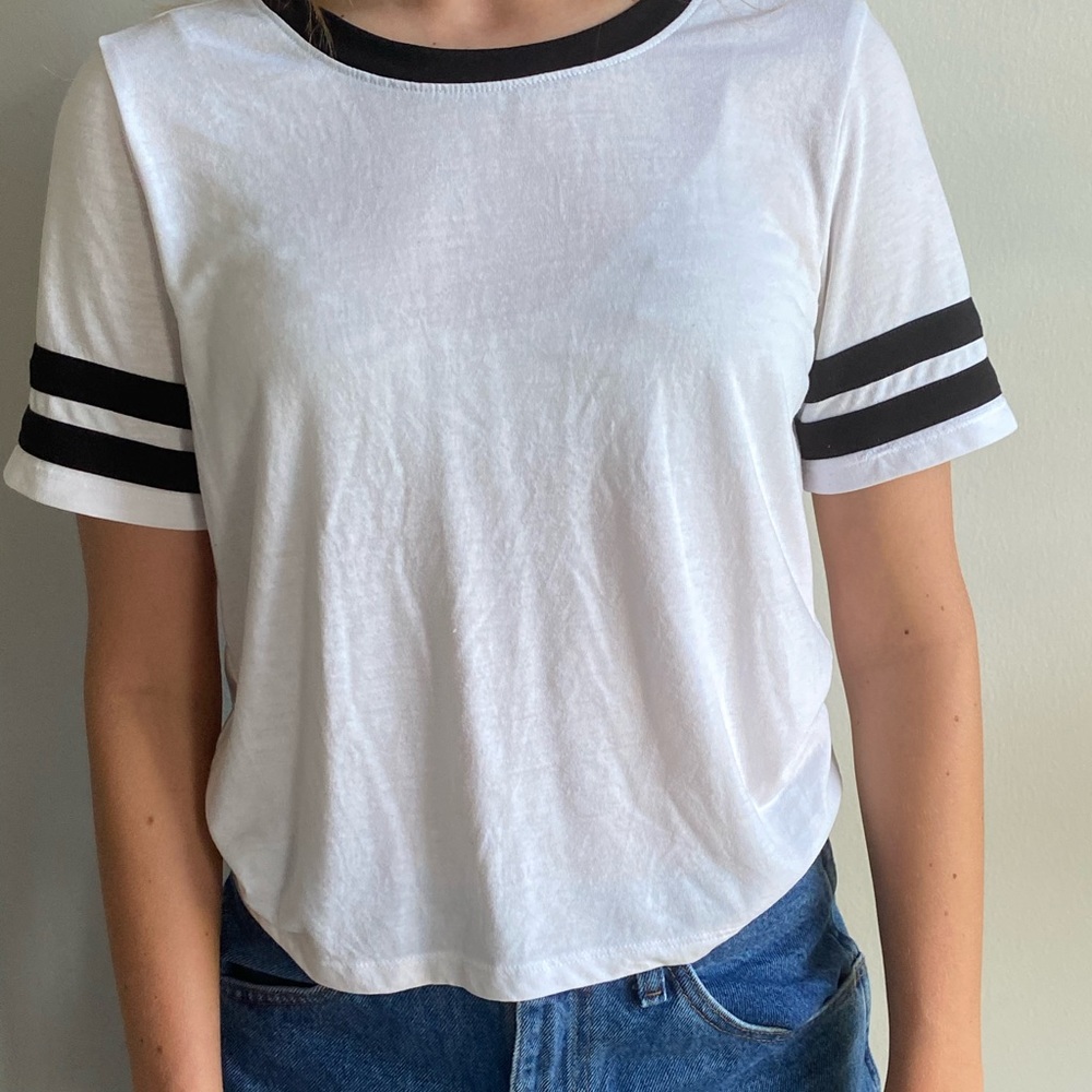 White t-shirt